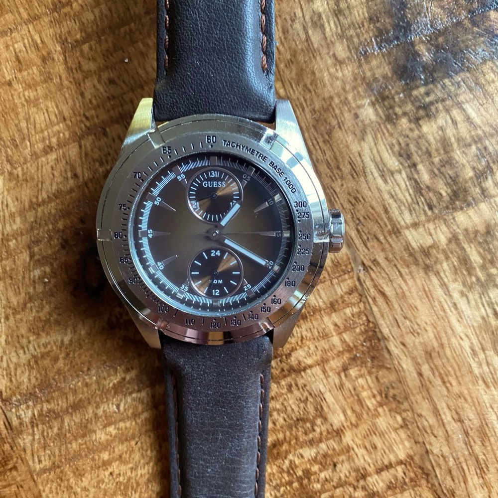 Men’s Guess watch, brown leather strap